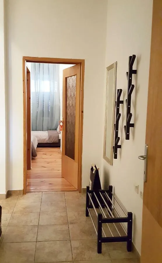 Apartman Kyra Pula Apartment